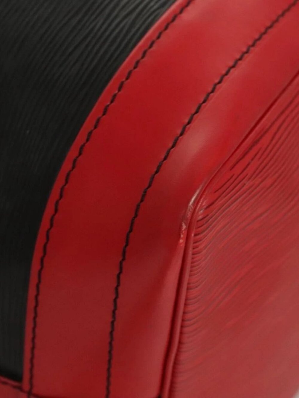 LOUIS VUITTON Epi Noe Shoulder Bag Bicolor Black Red - Picture 4 of 16